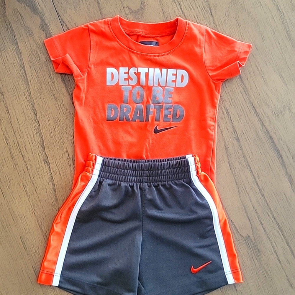 18M Nike Short Set EUC